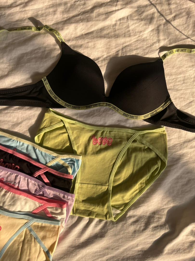 سوتین تک مشکی با نوار سبز